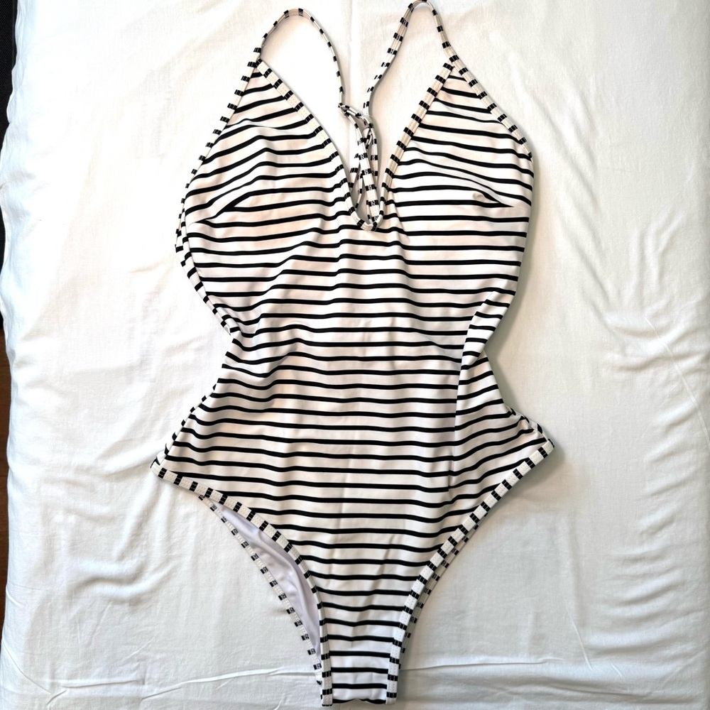 Cupshe Striped One Piece Swimsuit Black White Halter Medium